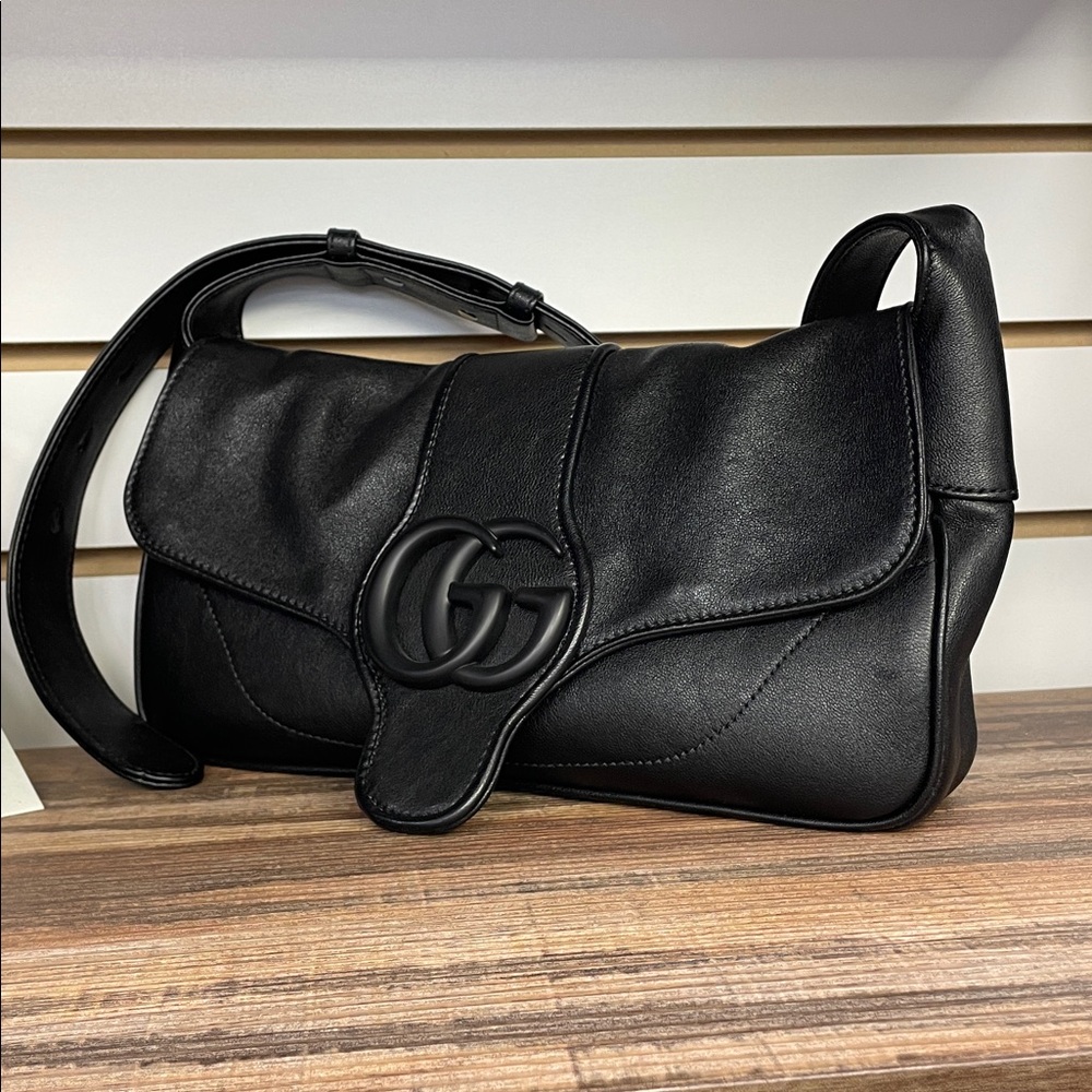 Gucci Black Leather Shoulder Bag